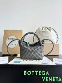 Picture of Bottega Veneta Handbags _SKUfw201146320fw